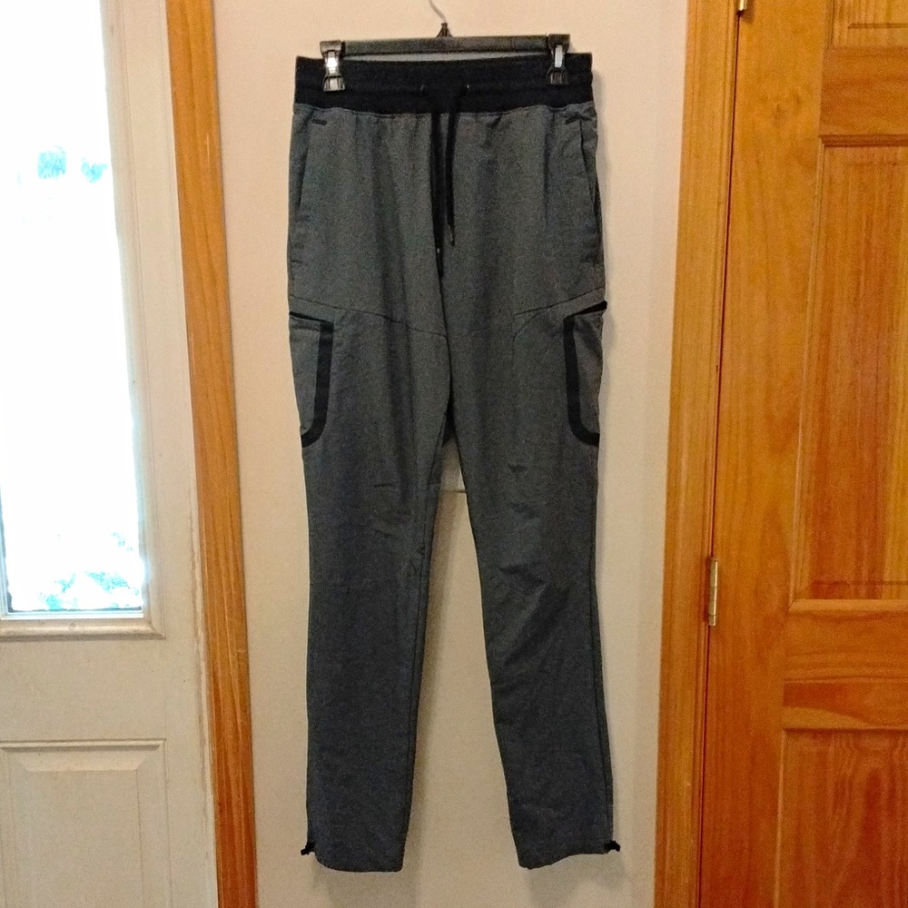 Under Armour HeatGear Men's M Gray Pants Drawstring Pockets